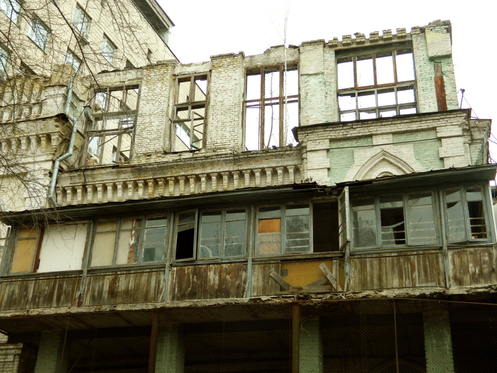 Walking: stories and history? Shards of Gothic in the center of Kiev - Comfort Market 8