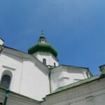 Walkingdmstories and historyinChurches of Podolt Church of Nikola Pritiskae CComfort Marketa Pritiska. Продолжаем любоваться церквями Подола. На очереди – одна из старейших и при этом сохранившихся церквей – Церковь Николы Притиска., фото, мебель Comfort Market