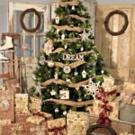 Frbows for the Christmas treematComfort Marketar's decorationsitation about artificial fir trees. Друзья, скажем Вам сразу, что мы – ЭКО в вопросах новогодних декораций, поэтому начнем с небольшой агитации об искусственных елях., фото, мебель Comfort Market