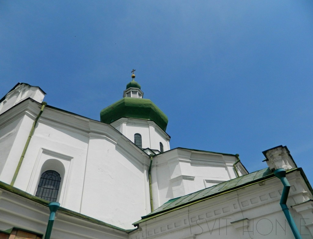 Продолжаем любоваться церквями Подола. На очереди – одна из старейших и при этом сохранившихся церквей – Церковь Николы Притиска., фото, мебель Comfort Market